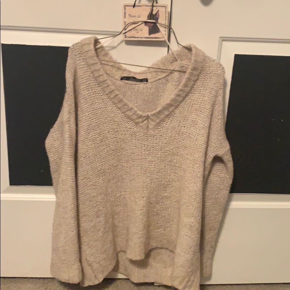 Off white knitted v-neck sweater